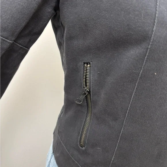 Club Monaco Black Jacket with Cream Faux Fur Collar - Picture 5 of 9